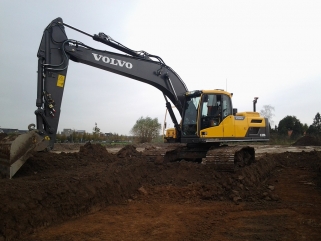 volvo EC220D foto6